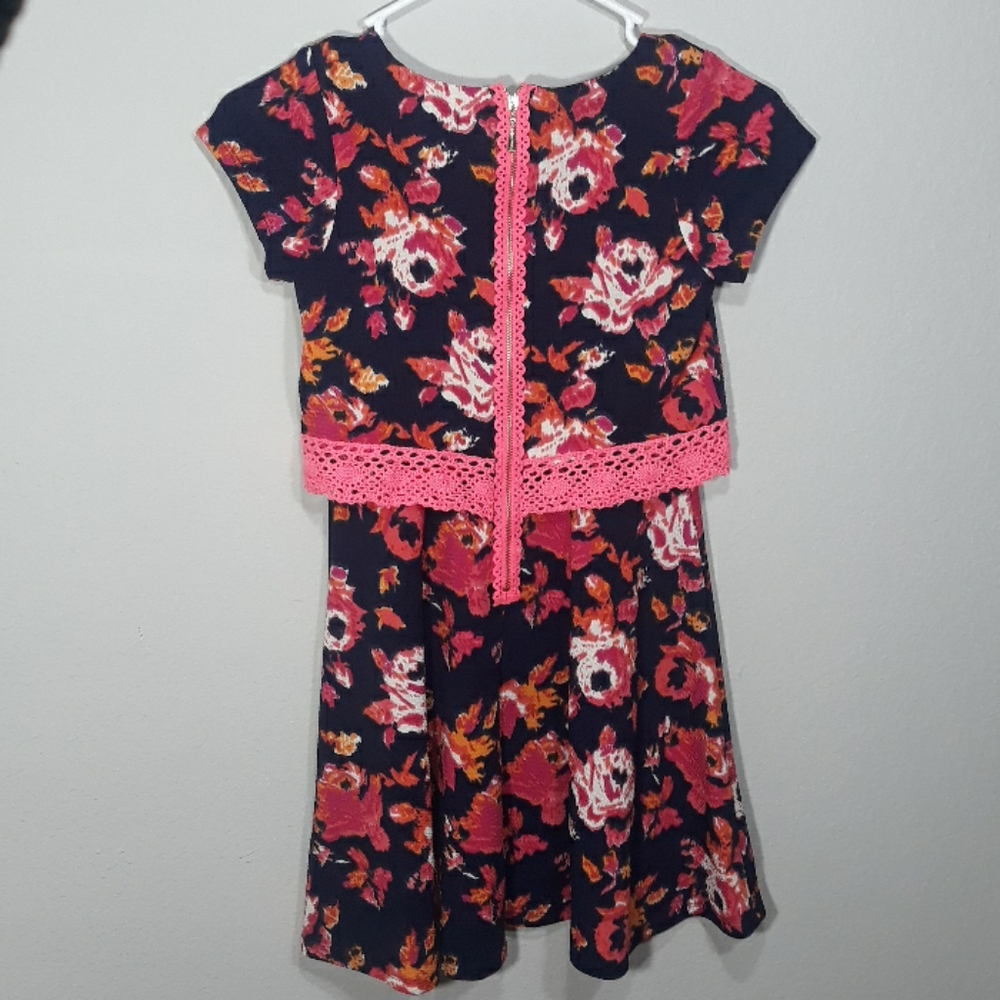 xtraordinary floral dress . - Picture 5 of 5